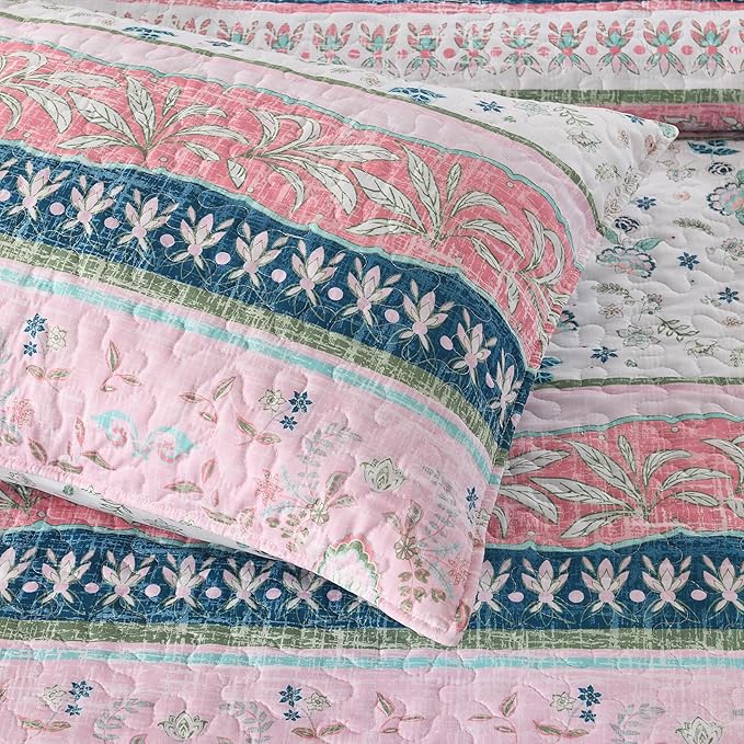 Boho Style King Quilt Set Pink Bohemian Floral Strip Quilt Beddding Set, Soft and Lightweight Bedspread for All Season, Oversize King Bed Coverlet with 2 Matching Pillow Shams (3 Pieces)