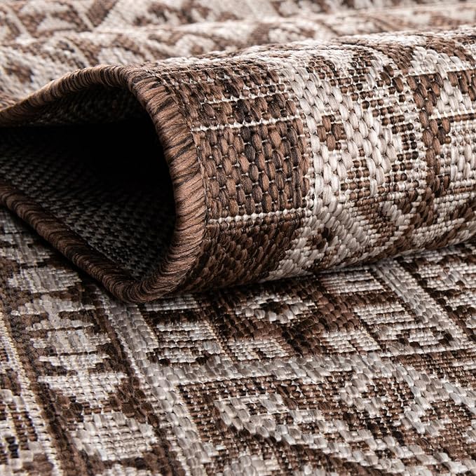 Rugs.com Outdoor Aztec Collection Rug – 13 Ft Round Brown Flatweave-Pile Rug Perfect for Kitchens, Dining Rooms
