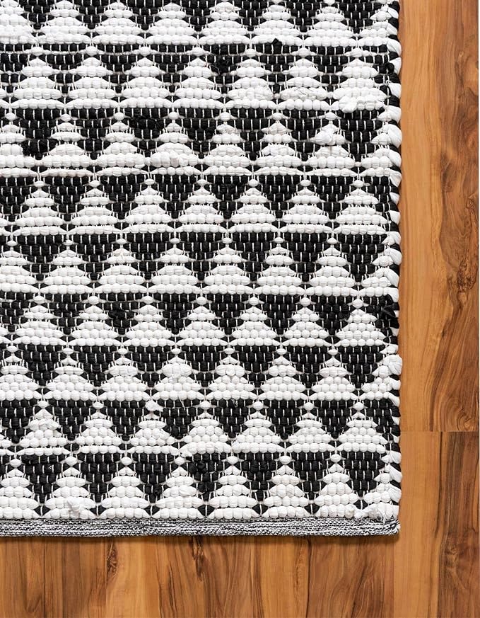 Unique Loom Chindi Jute Collection Area Rug (2' x 3' 1" Rectangle, White Black)