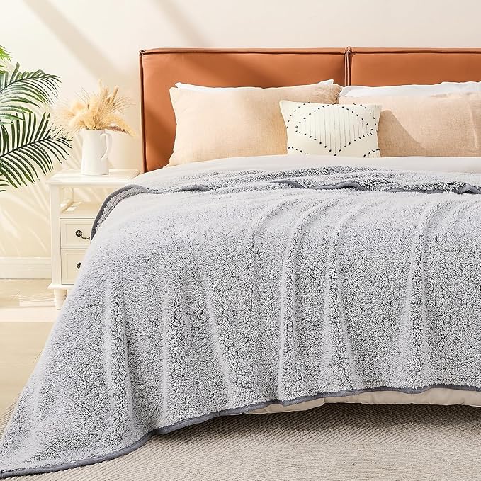 EMME Soft Sherpa Fleece Blanket Reversible Plush Fluffy Large Blanket, Light Weight Warm Decorative Boho Blanket Cover for Sofa, Couch, Bedroom,Travel(Plush Grey,50"x60")