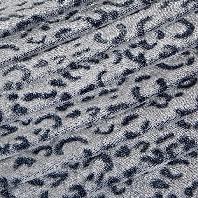 MACEVIA Flannel Fleece Cheetah Print Blanket, Leopard Throw Blanket for Women, Soft Animal Print Blankets Cozy Comfy for Bed Sofa Couch 260GSM, Suitable for All Seasons (Navy Leopard,50x60inches)