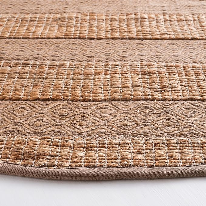 SAFAVIEH Natural Fiber Collection Area Rug - 7' Round, Taupe & Natural, Handmade Boho Farmhouse Rustic Jute & Cotton Jute, Ideal for High Traffic Areas in Living Room, Bedroom (NFB653E)