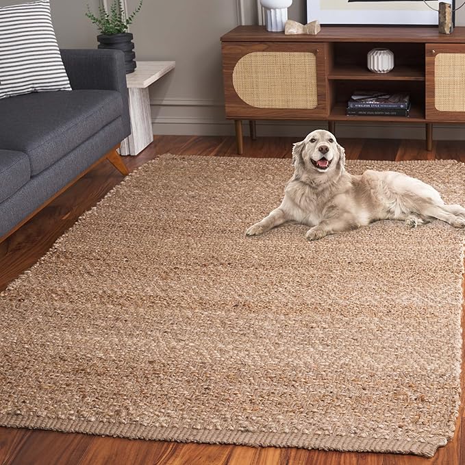 SAFAVIEH Natural Fiber Collection Accent Rug - 4' x 6', Natural, Handmade Farmhouse Fringe Jute, Ideal for High Traffic Areas in Entryway, Living Room, Bedroom (NF731A)