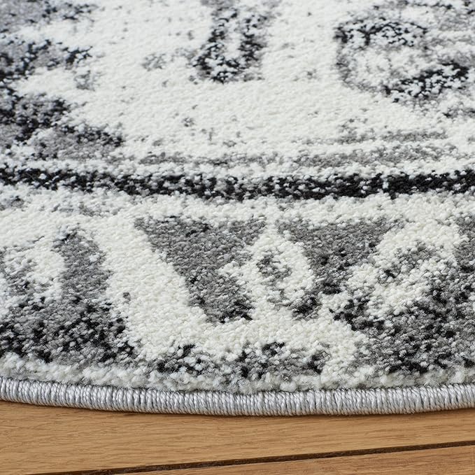 SAFAVIEH Vintage Hamadan Collection Area Rug - 6'7" Round, Grey & Ivory, Traditional Persian Design, Non-Shedding & Easy to Clean, Ideal for Living Room, Bedroom, Dining Space (VTH211G)