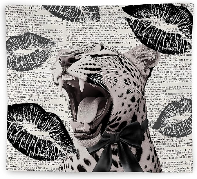 WNAGT Retro Trendy Leopard Tapestry Wall Hanging, Cheetah Leopard Room Decor, Vintage Funky Cheetah Print Lips Wall Blanket Decor for Girls Bedroom Dorm Apartment Home, 50x60 Inch(Black)