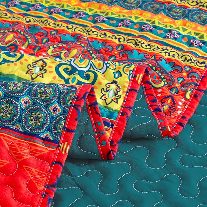 Exclusivo Mezcla 50"x 60" Quilted Throw Blanket- Microfiber Quilt Throw with Boho Striped Pattern, Reversible Red and Blue Versatile Lap Quilt for All Seasons, Lightweight Throws for Bed/Couch/Sofa