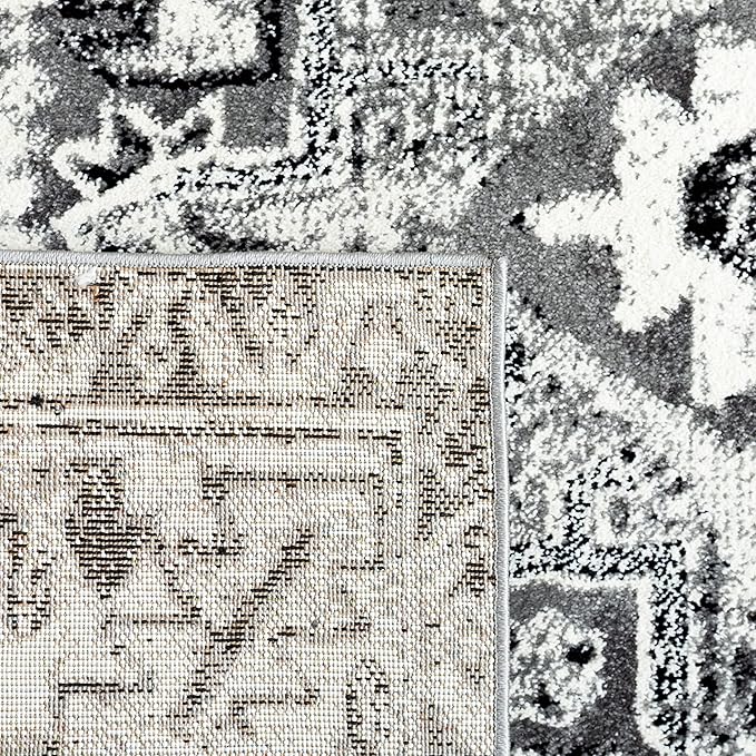 SAFAVIEH Vintage Hamadan Collection Runner Rug - 2'3" x 8', Grey & Ivory, Traditional Persian Design, Non-Shedding & Easy to Clean, Ideal for Hallway, Foyer, Entryway, Bedroom (VTH211G)
