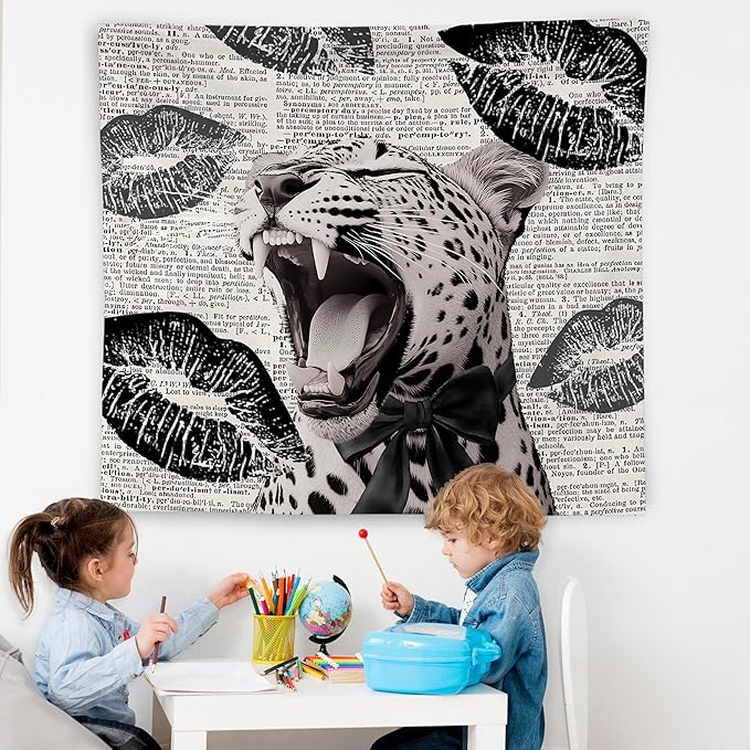WNAGT Retro Trendy Leopard Tapestry Wall Hanging, Cheetah Leopard Room Decor, Vintage Funky Cheetah Print Lips Wall Blanket Decor for Girls Bedroom Dorm Apartment Home, 50x60 Inch(Black)