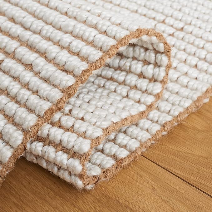 SAFAVIEH Natural Fiber Collection Area Rug - 5' x 8', Ivory & Natural, Handmade Woven Farmhouse Fringe Jute, Ideal for High Traffic Areas in Living Room, Bedroom (NF826A)
