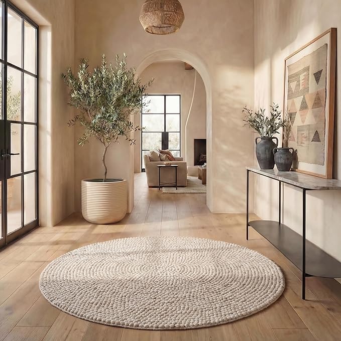 SAFAVIEH Natura Collection Area Rug - 6' Round, Beige & Ivory Handmade Wool Blend, Textured Design, Ideal for Living Room, Bedroom, Dining Space (NAT425B)