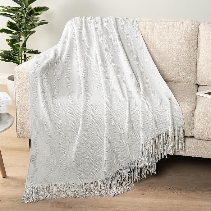 PAVILIA White Knit Throw Blanket for Couch Bed, Soft Knitted Farmhouse Sofa Throw for Living Room, Lightweight Decorative Summer Throw Blanket for Chair, Outdoor Textured Boho Blanket, 50x60