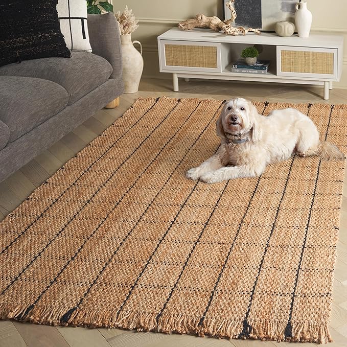 SAFAVIEH Natural Fiber Collection Area Rug - 6' x 9', Natural & Black, Handmade Jute, Ideal for the Living Room, Dining, Bedroom (NF602Z)