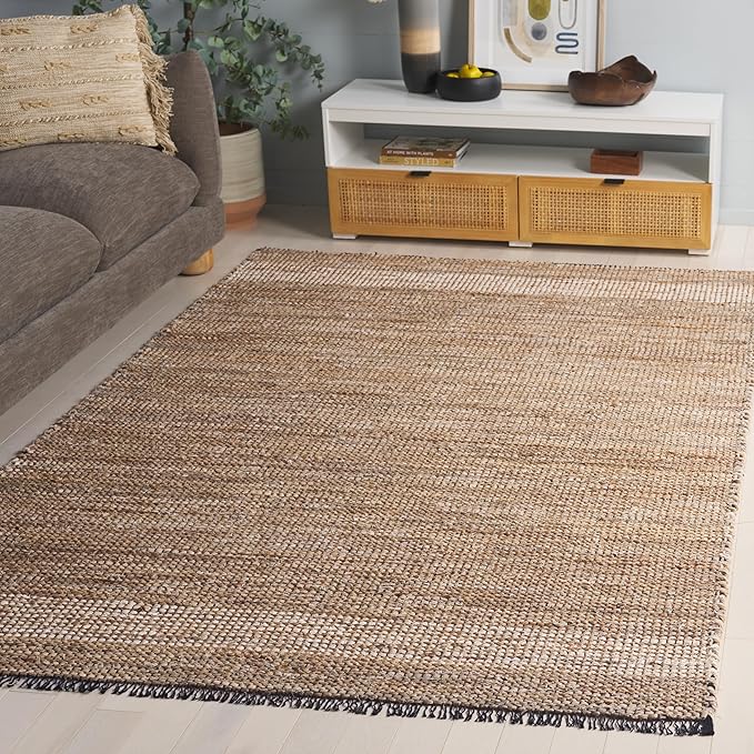 SAFAVIEH Cape Cod Collection Area Rug - 6' x 9', Beige, Handmade Denim & Jute, Ideal for The Living Room, Dining, Bedroom (CAP153B)