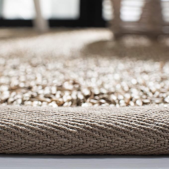 SAFAVIEH Area Rug 6' Round - Natural Fiber Collection - Natural & Grey, Seagrass, Basketweave Pattern with Border (NF114P)