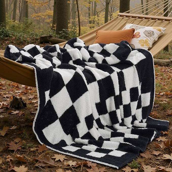 Joiedomi Throw Blanket for Couch, Black White Checkered Knitted Blankets Gifts for Women Mom Girls, Cozy Cute Soft Throw Home Room Decor Aesthetic Women Mothers Birthday Gifts 50x60 Inches