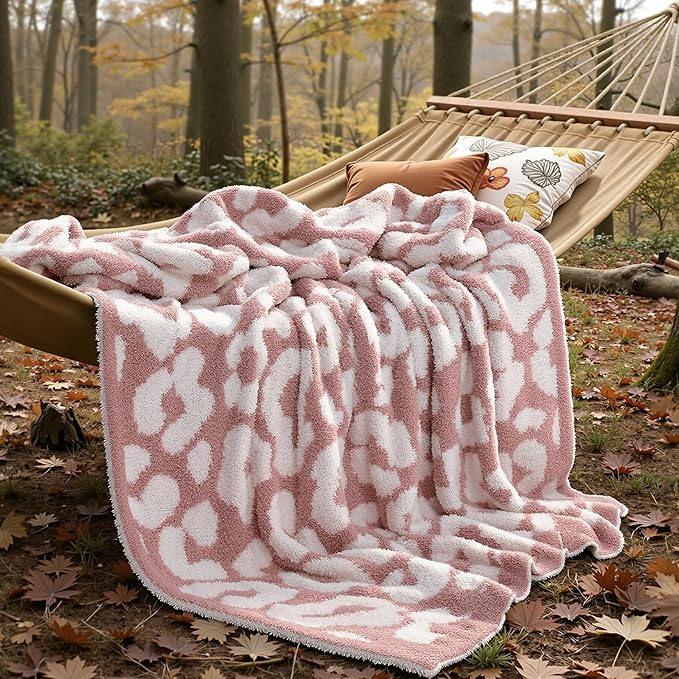 Joiedomi Throw Blanket for Couch Bed Sofa, Knitted Blankets Gifts for Women Mom Girls, Cozy Cute Soft Throw Home Room Decor Aesthetic for Women Mothers Birthday Gifts 50x60 Inches