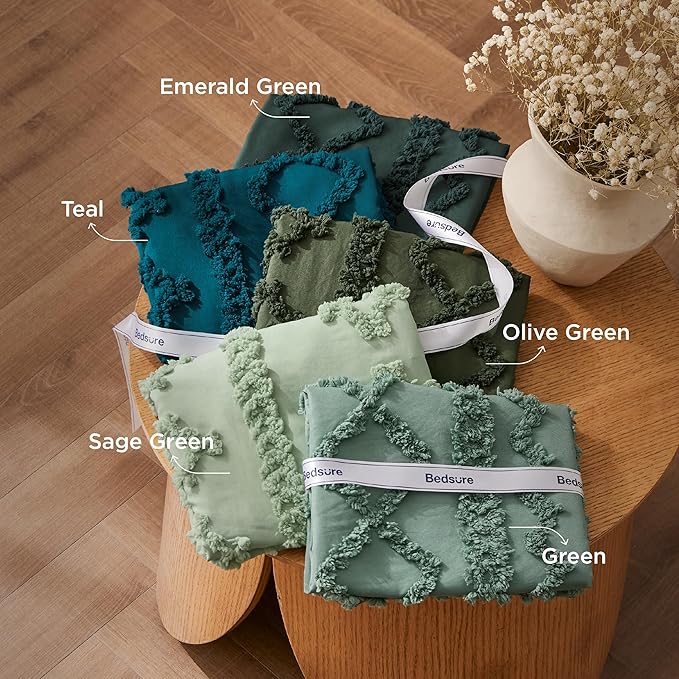Bedsure Tufted Boho Comforter Set Oversized Queen - Olive Green Boho Bed Set, GentleSoft™ 3 Pieces Farmhouse Shabby Chic Embroidery Bedding, Gifts for Woman, Soft Jacquard Comforter for All Seasons