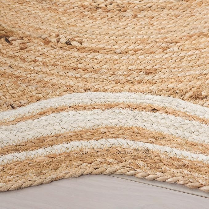 SAFAVIEH Natural Fiber Collection Area Rug - 5' x 5' Round Scallop, Natural/Bleach, Geometric Design, Ideal for High Traffic Areas in Living Room, Bedroom, Dining (NF359A)