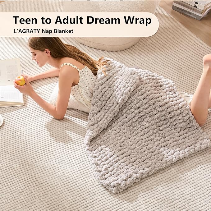 L'AGRATY Chunky Knit Blanket Throw: 40''x50'' Chenille Chunky Knitted Throw Blankets for Twin Bed Couch - Handmade Thick Cable Knit Blanket - Large Crochet Rope Blankets for Home Decor(Grey)