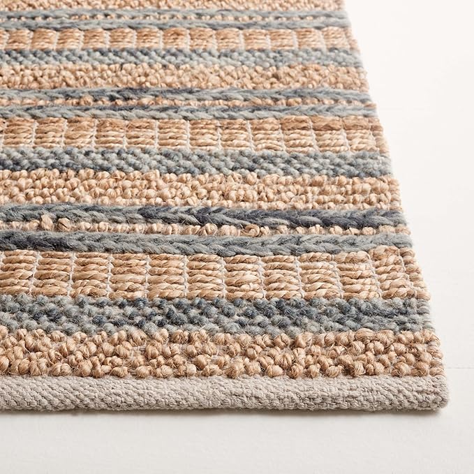 SAFAVIEH Natura Collection Area Rug - 5' x 8', Natural & Grey, Rustic Farmhouse Design, Handmade Wool & Jute, Ideal for The Living Room, Bedroom, Dining Room (NAT501F-5)