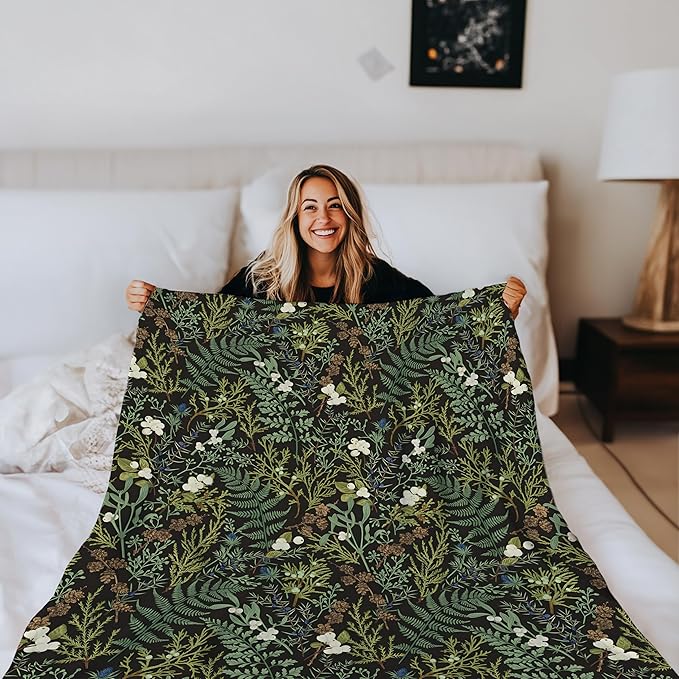 Plant Blanket, Dark Green Botanical Wildflower Plant Fern Leaves Decorative Throw Blanket for Couch Sofa Bed, Dark Green Throw Blanket for Living Room Bedroom Decor, 50x60 Inches