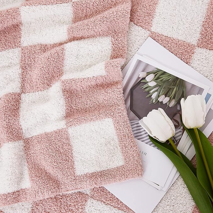 WRENSONGE Checkered Throw Blanket, Pink Soft Cozy Fluffy Warm Hand Made Throw Blankets for Couch, Sofa, Chair, Bed, Camping, Picnic, Travel Lightweight Bed Blankets for Women Mothers Birthday Gifts