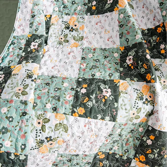 Exclusivo Mezcla 50"x 60" Quilted Throw Blanket- Microfiber Quilt Throw with Boho Patchwork Pattern, Reversible Green Versatile Lap Quilt for All Seasons, Lightweight Throws for Bed/Couch/Sofa
