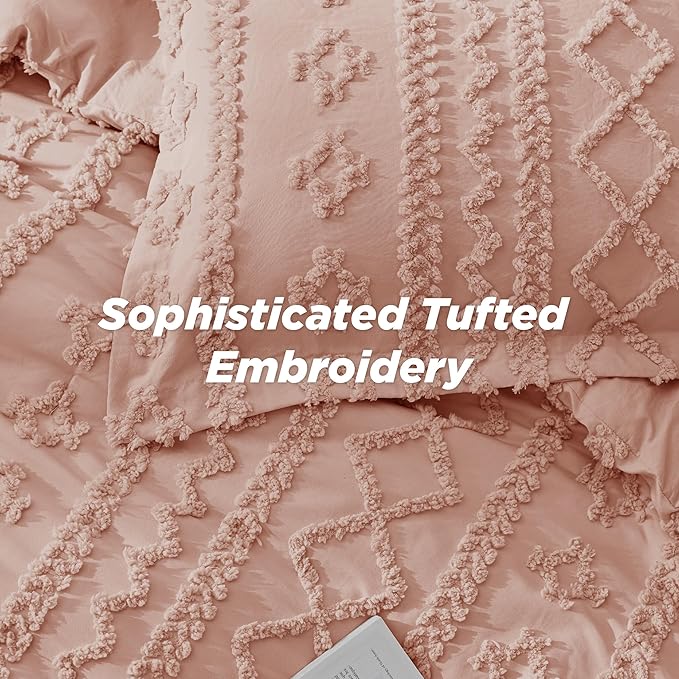 Bedsure Tufted Boho Comforter Set Twin Size - Light Pink Boho Bed Set, GentleSoft™ 2 Pieces Farmhouse Shabby Chic Embroidery Bedding, Gifts for Woman, Soft Jacquard Twin Comforter for All Seasons