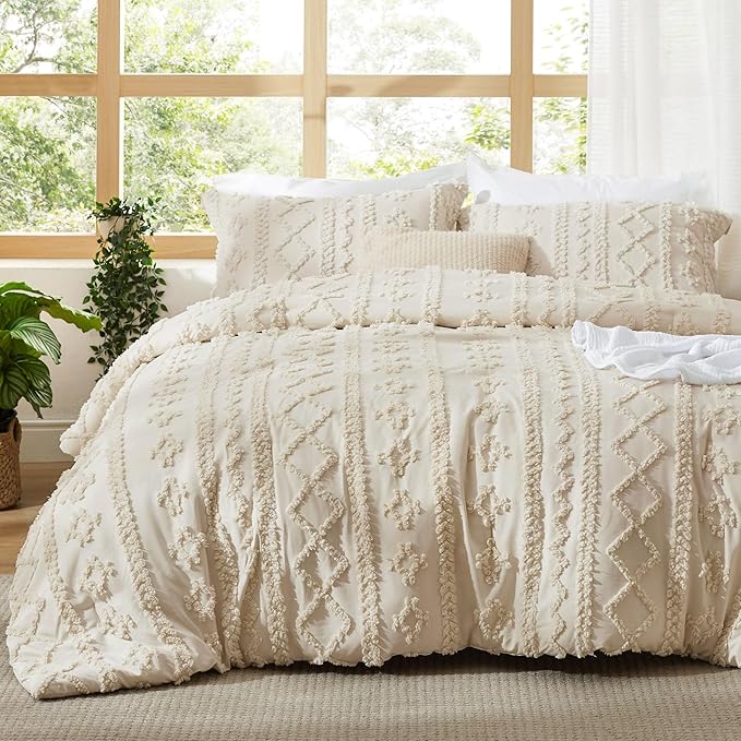 Bedsure Tufted Boho Comforter Set Full Size - Beige Boho Bed Set, GentleSoft™ 3 Pieces Farmhouse Shabby Chic Embroidery Bedding, Gifts for Woman, Soft Jacquard Full Comforter for All Seasons