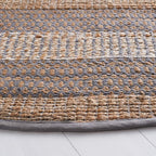 SAFAVIEH Natural Fiber Collection Area Rug - 7' Round, Grey & Natural, Handmade Flat Weave Stripe Jute & Cotton, Ideal for High Traffic Areas in Living Room, Bedroom (NFB652F)