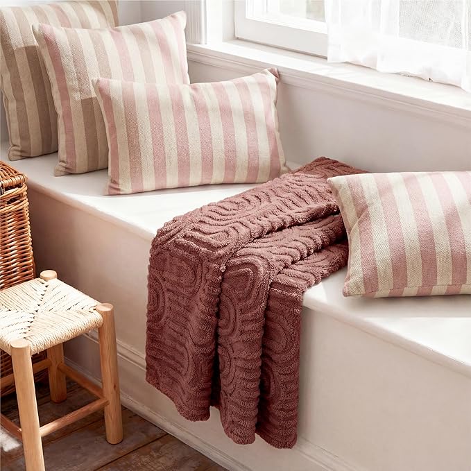 Bedsure GentleSoft Pink Throw Blankets for Women - Super Soft Cozy Fleece Christmas Throw Blankets for Women Girls, Pink Christmas Decor Gifts for Home, Room, Office, Dusty Rose, 50x60 Inche