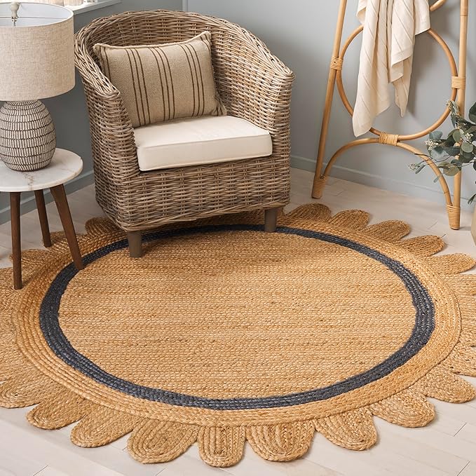 SAFAVIEH Natural Fiber Collection Area Rug - 6' Round, Natural & Blue, Handmade Jute, Ideal for Living Room, Bedroom, Dining Space (NF896M)