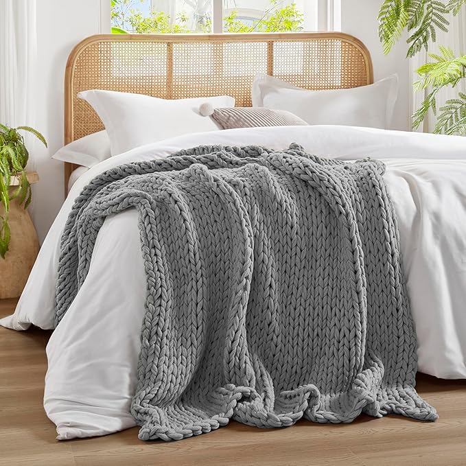 Madison Park Casual Acrylic Chunky Twice Knit Throw with Charcoal MP50-7315
