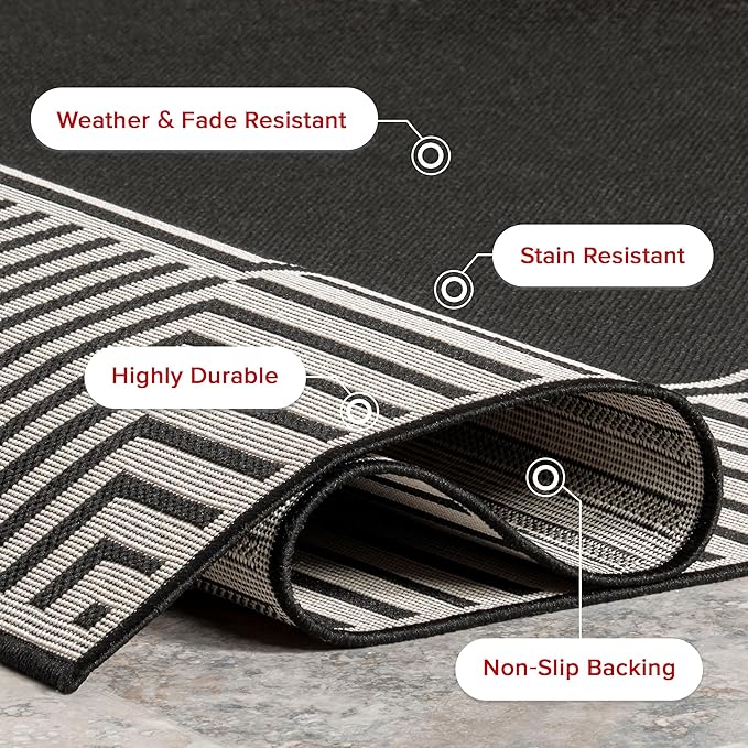 Nuloom Asha Black/Ivory, 6'7" x 9', Casual, Striped Border, Soft and Cozy, High Traffic, Stain Resistant, Easy Clean, Durable Area Rug for Indoor/Outdoor Patio, Deck, Porch, Garden, Courtyard