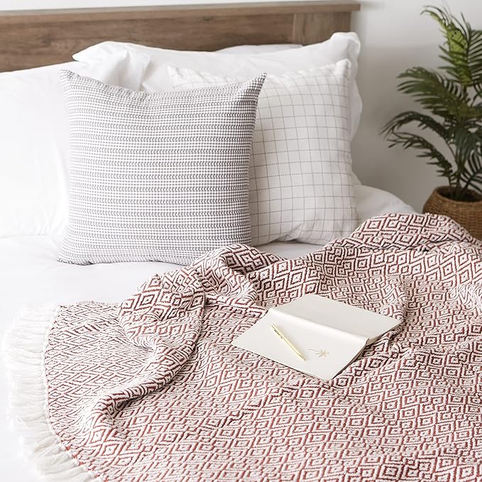 DII Rustic Farmhouse Double Diamond Woven Throw, 50x60, Cinnamon
