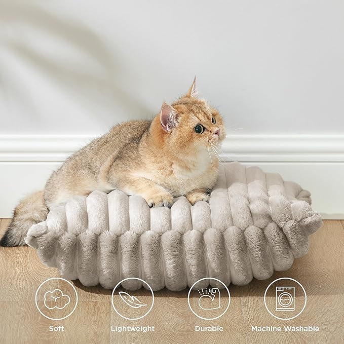 Bedsure Double-Side Striped Throw Pillow Covers 18x18 Set of 2, Spring Fluffy Linen Soft Decorative Pillow Covers, Home Decor for Couch Sofa Living Room Bedroom