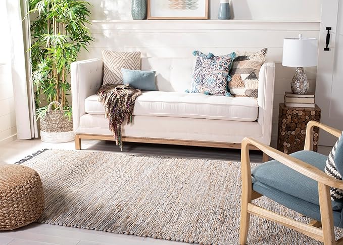 SAFAVIEH Vintage Leather Collection Area Rug - 5' x 8', Silver, Handmade Boho Fringe Leather & Jute, Ideal for High Traffic Areas in Living Room, Bedroom (VTL203G)