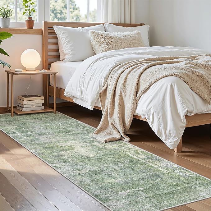 Washable Runner Rug, 2'6" x 8' Non-Slip Kitchen Vintage Foldable 2.5x8ft Hallway Runners for Entryway, Laundry, Bedroom, Green/Ivory