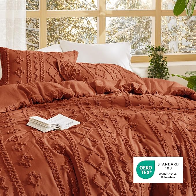 Bedsure Tufted Boho Comforter Set Full Size - Terracotta Boho Bed Set, GentleSoft™ 3 Pieces Farmhouse Shabby Chic Embroidery Bedding, Gifts for Woman, Soft Jacquard Full Comforter for All Seasons