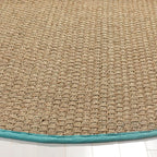 SAFAVIEH Area Rug 6' Round - Natural Fiber Collection - Natural & Teal, Seagrass, Basketweave Pattern with Border (NF114R)