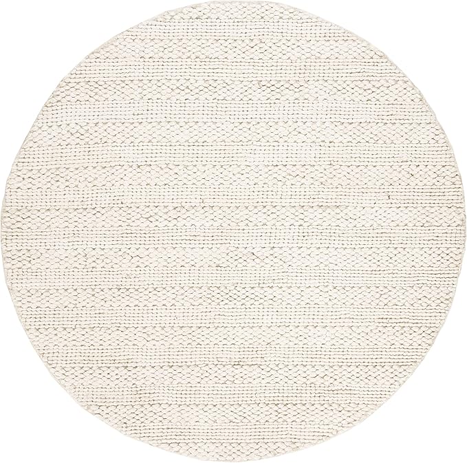 SAFAVIEH Natural Fiber Collection Area Rug - 5' Round, Bleach, Handmade Jute, Braided Woven Design, Ideal for Living Room, Bedroom (NF212D)
