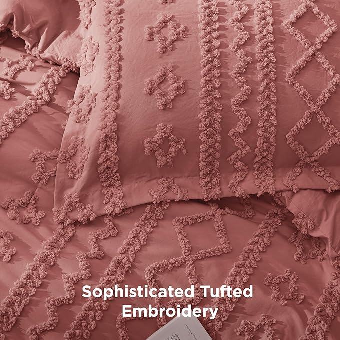 Bedsure Tufted Boho Comforter Set Twin Size - Grayish Pink Boho Bed Set, GentleSoft™ 2 Pieces Farmhouse Shabby Chic Embroidery Bedding, Gifts for Woman, Soft Jacquard Twin Comforter for All Seasons