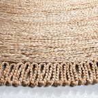 SAFAVIEH Natural Fiber Collection Area Rug - 5' Round, Natural, Handmade Boho Charm Farmhouse Jute, Ideal for High Traffic Areas in Living Room, Bedroom (NF168A)