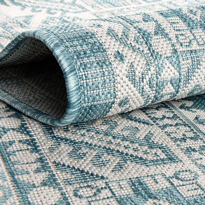 Rugs.com Outdoor Aztec Collection Rug – 8 Ft Round Aqua Flatweave Rug Perfect for Kitchens, Dining Rooms