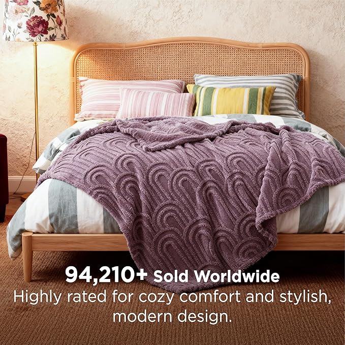 Bedsure GentleSoft Fleece King Size Blanket for Bed - Super Soft & Cozy, Fluffy Blankets for Women & Girls, Ideal for Sofa & Couch, Light Purple, 108x90 Inches