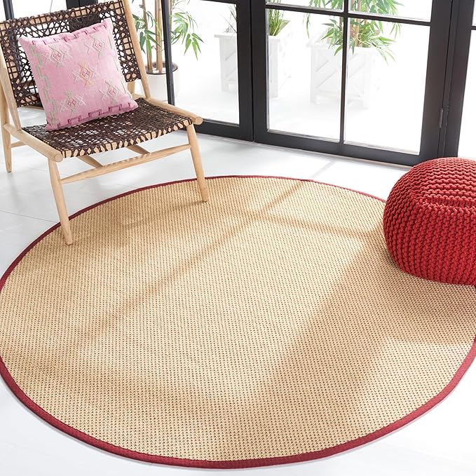 SAFAVIEH Area Rug 6' Round - Natural Fiber Collection - Maize & Burgundy, Sisal, Woven Design with Border (NF141D)