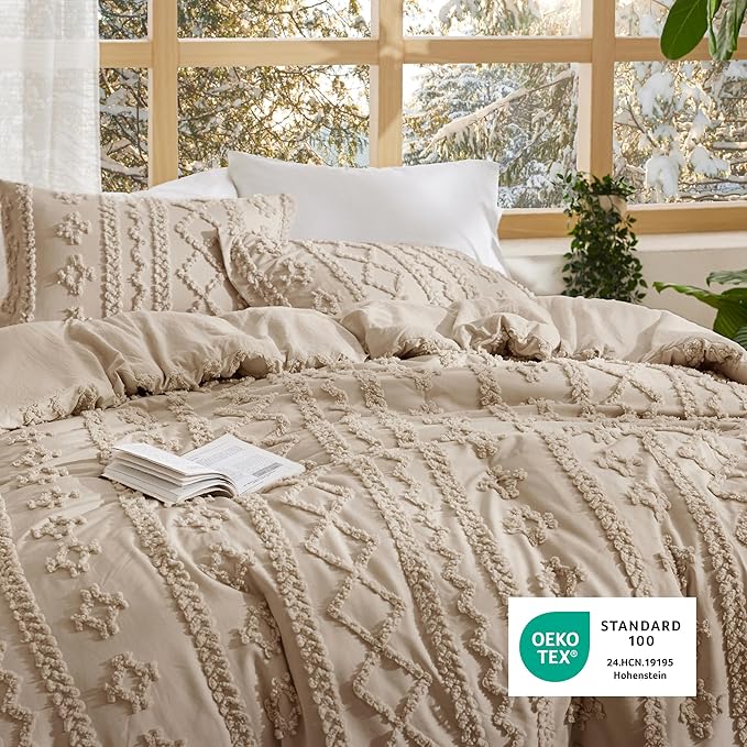 Bedsure Tufted Boho Comforter Set Twin Size - Khaki Boho Bed Set, GentleSoft™ 2 Pieces Farmhouse Shabby Chic Embroidery Bedding, Gifts for Woman, Soft Jacquard Twin Comforter for All Seasons