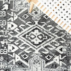 SAFAVIEH Area Rug 8x10 - Vintage Hamadan Collection - Large - Grey & Ivory, Traditional Persian Design, Non-Shedding & Easy Cleaning, Ideal for Living Room, Bedroom, Dining Space (VTH211G)