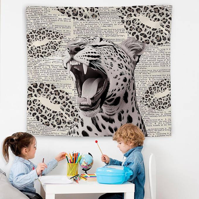 WNAGT Retro Trendy Leopard Tapestry Wall Hanging, Cheetah Leopard Room Decor, Vintage Funky Cheetah Print Lips Wall Blanket Decor for Girls Bedroom Dorm Apartment Home, 50x60 Inch