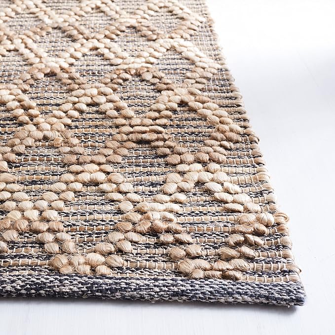 SAFAVIEH Area Rug 8x10 - Natural Fiber Collection - Large - Natural & Black, Handmade Flat Weave Jute, Farmhouse Geometric Design, Ideal for Living Room, Bedroom, Dining Space (NF382A)